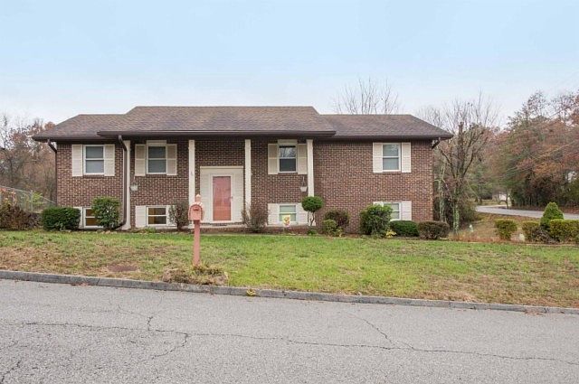 1st image of 700 Ashley Forest Dr