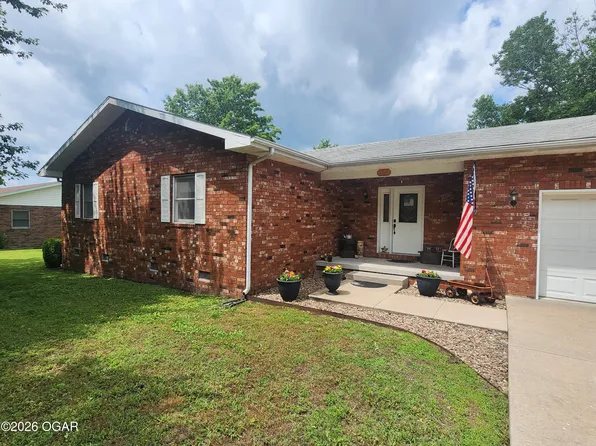 1803 Hagny St, Lamar, MO 64759