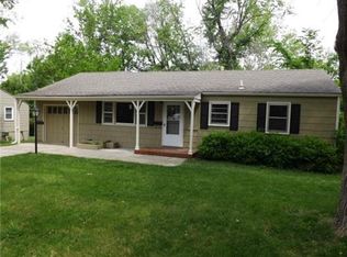 5404 W 76th Ter, Prairie Village, KS 66208