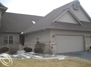 2358 Crossings Cir, Davison, MI 48423