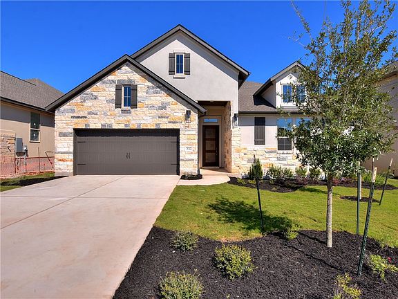 2nd image of 216 Lavaca Heights Dr