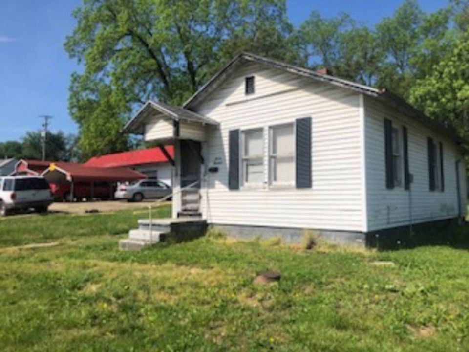 2nd image of 714 N Court St