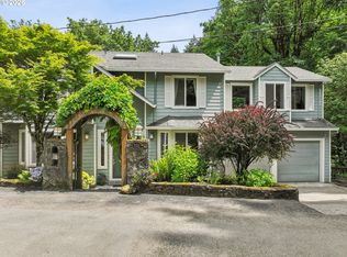 3322 SW Evergreen Ter, Portland, OR 97205