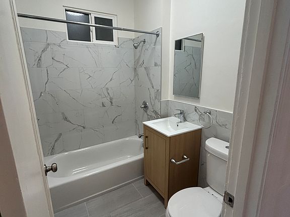 4th image of 2390 14th Ave APT 2