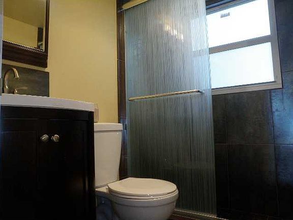 2nd image of 2815 NE 33rd Ave APT 104