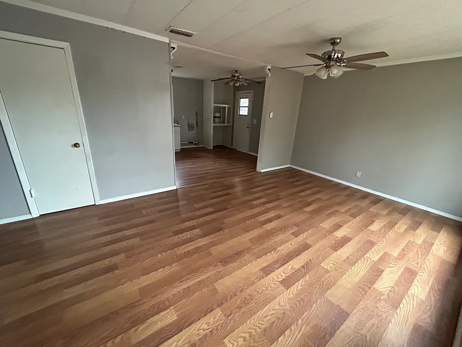 3 bed, 1.5 bath, 1000 sqft, $1,000 — Photo 4