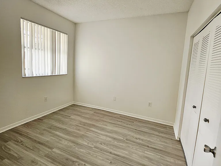 2331 NW 96th Ter #17L — Photo 16