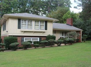 3326 Driftwood Dr, Charlotte, NC 28205