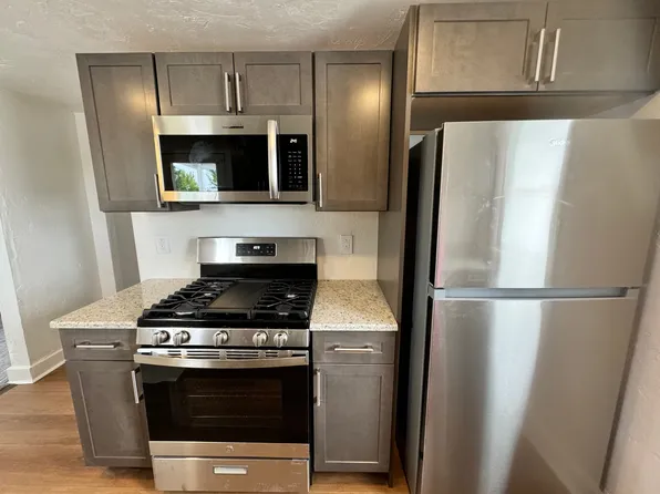733 4th St #2, Verona, PA 15147