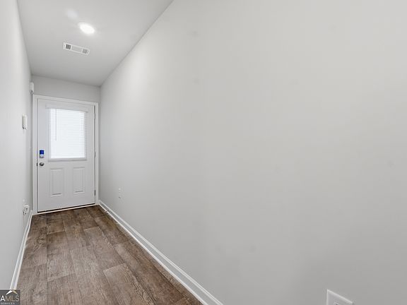 4th image of 222 Norchester Ave