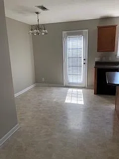 111 Oak Valley Cir — Photo 3