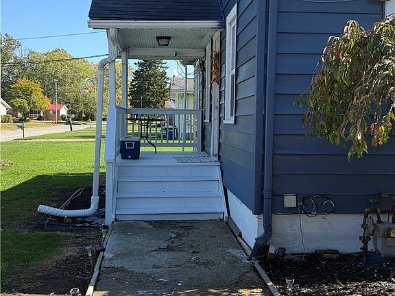 4th image of 2304 W 15th St