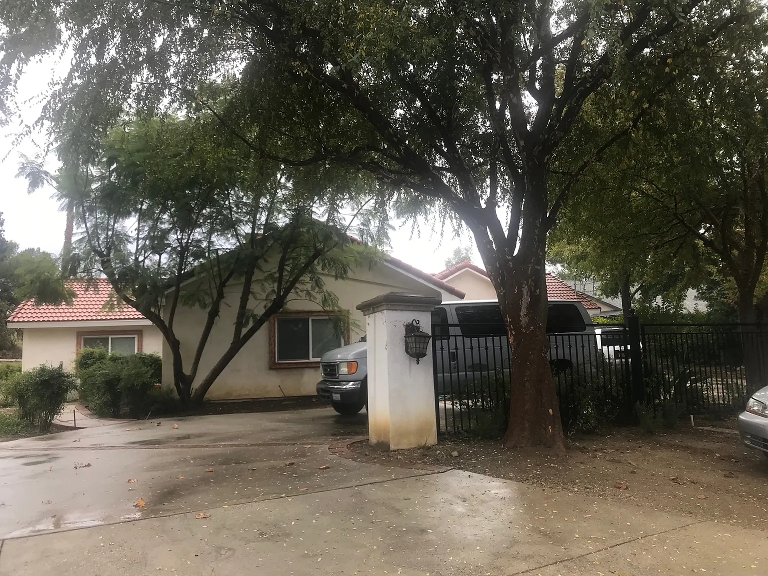 6 bed, 2670 sqft, $9,500 — Photo 2