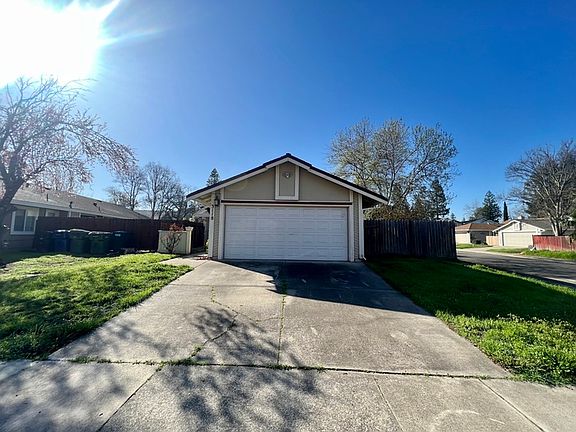 2nd image of 3118 Black Saddle Dr