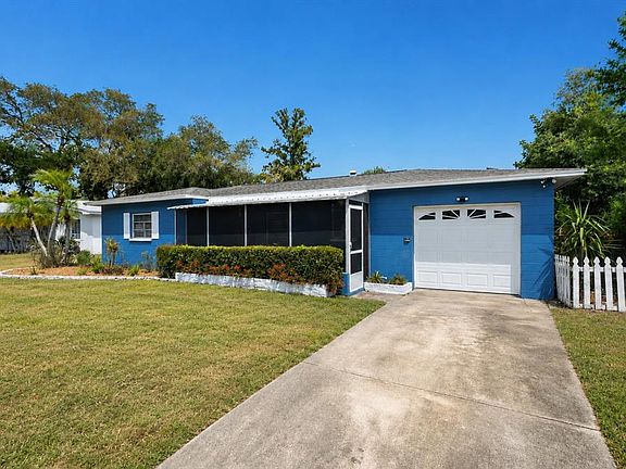 3rd image of 2027 E VALENCIA WAY E