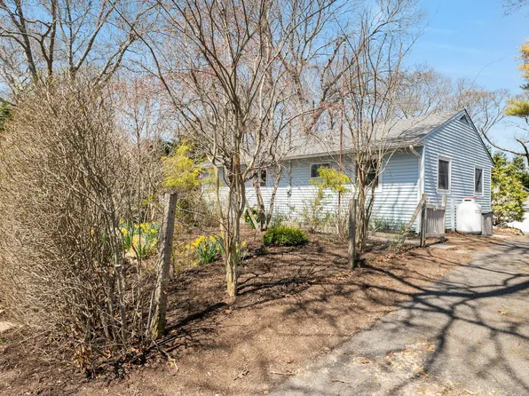24 Duryea Ave, Montauk, NY 11954