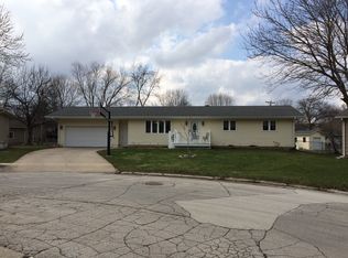 125 Parkview Dr, Webster City, IA 50595