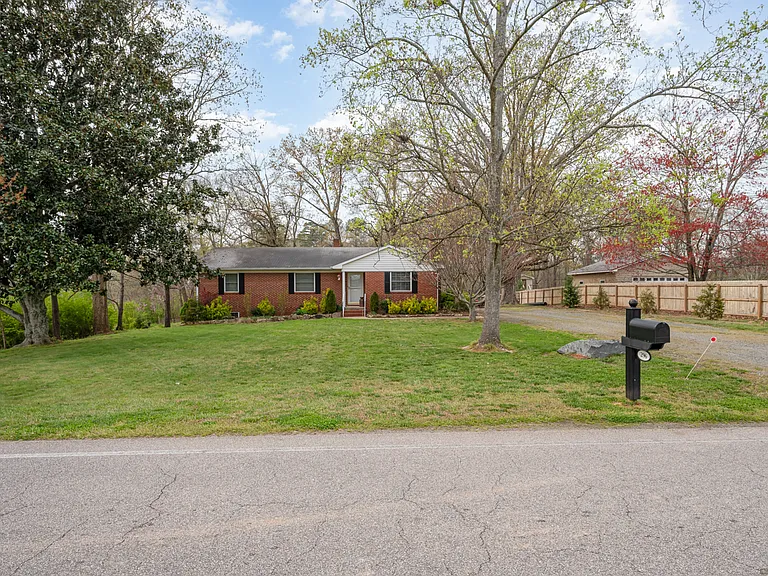 296 Hopewell Church Rd — Photo 5