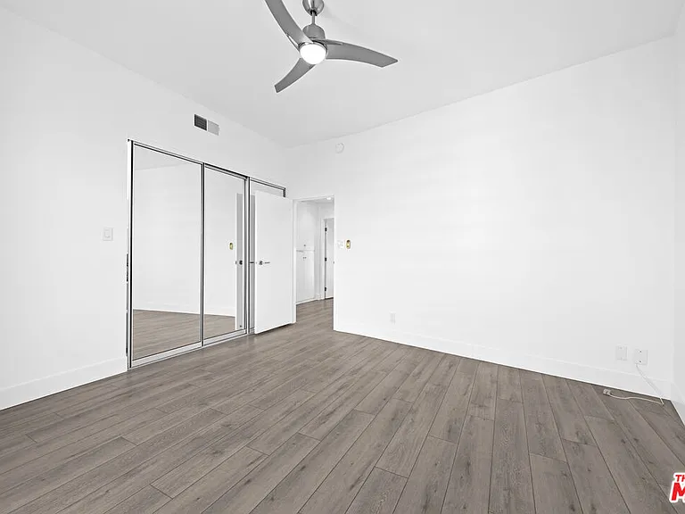 4267 Marina City Dr #Penthouse 4 — Photo 27