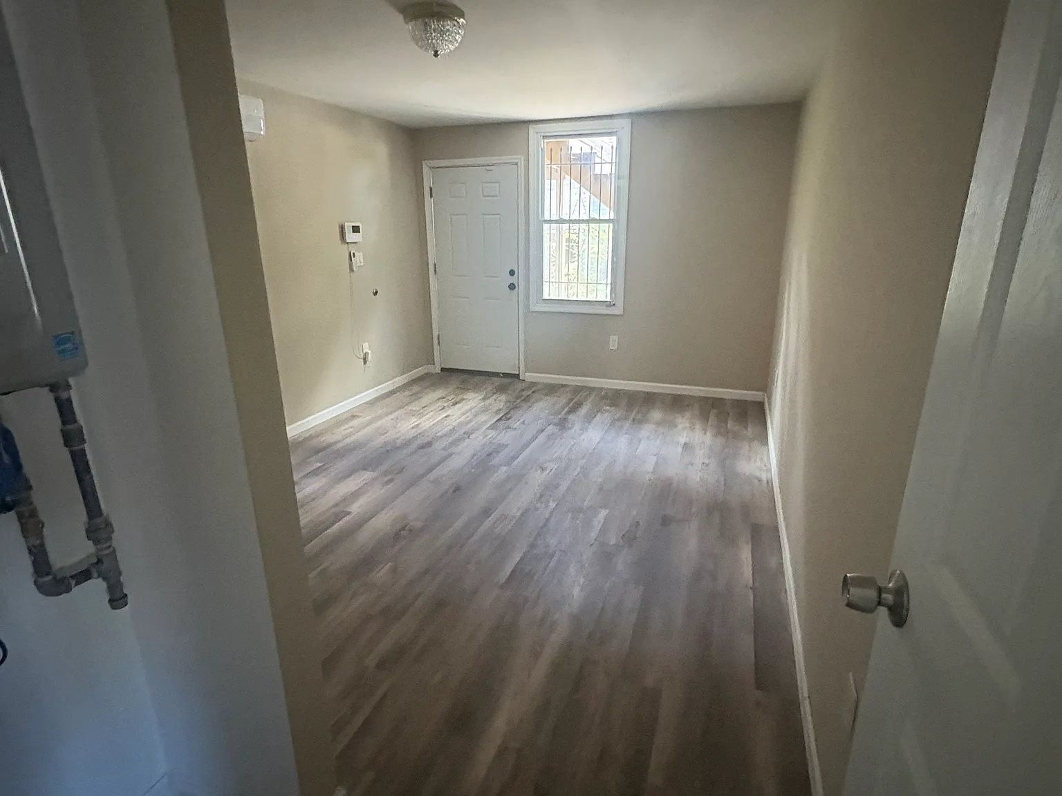 2 bed, 735 sqft, $1,850 — Photo 4