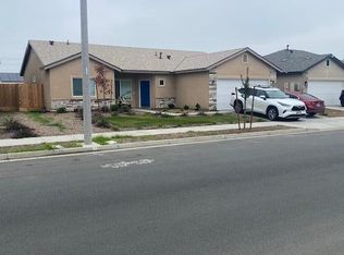 1135 S Ohio E, Porterville, CA 93257