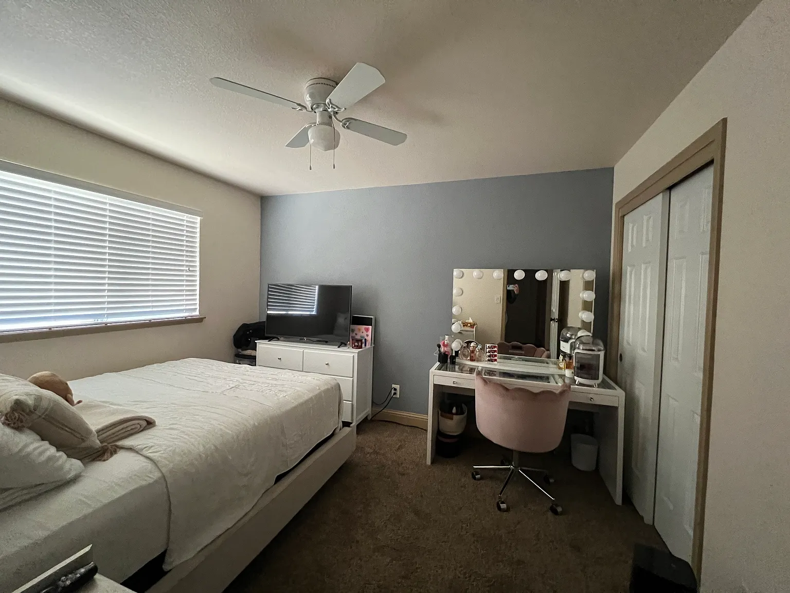 3 bed, 1140 sqft, $750 — Photo 2