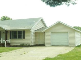 16303 Fawn River Rd, White Pigeon, MI 49099