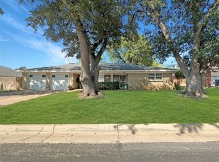 220 Franciscan Dr, Fort Worth, TX 76134