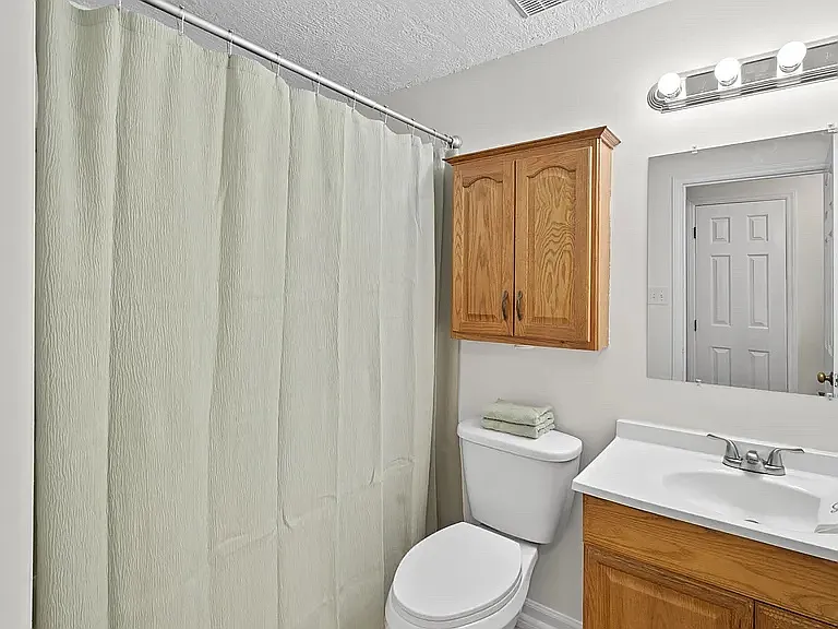 114 Hilary Pl — Photo 6