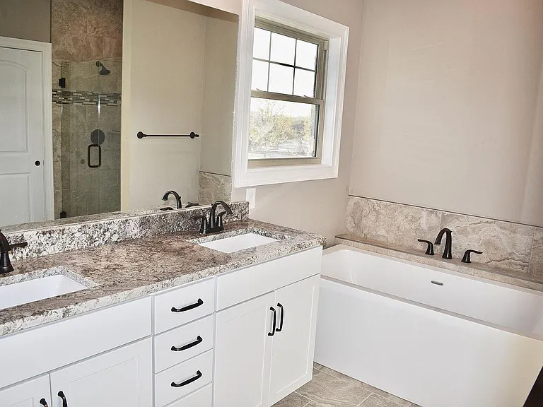 6631 Heritage Hills Dr — Photo 11
