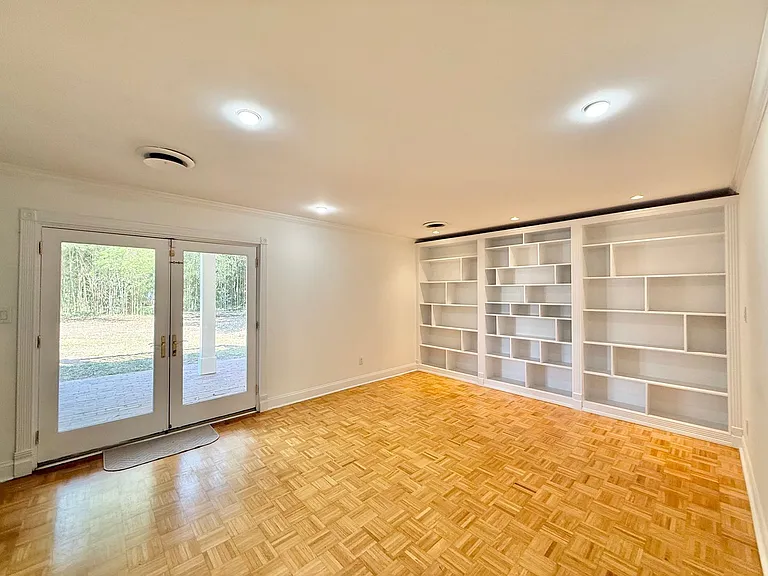 1402 Hedgelawn Way — Photo 22