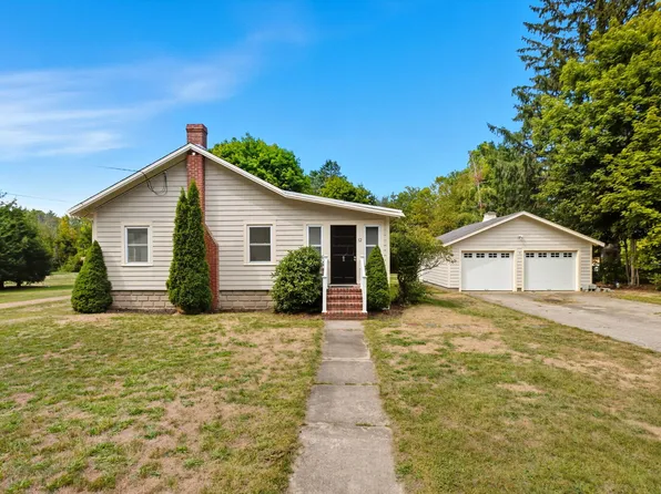12 Green Street, Carver, MA 02330