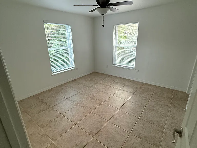 31468 Avenue D — Photo 9