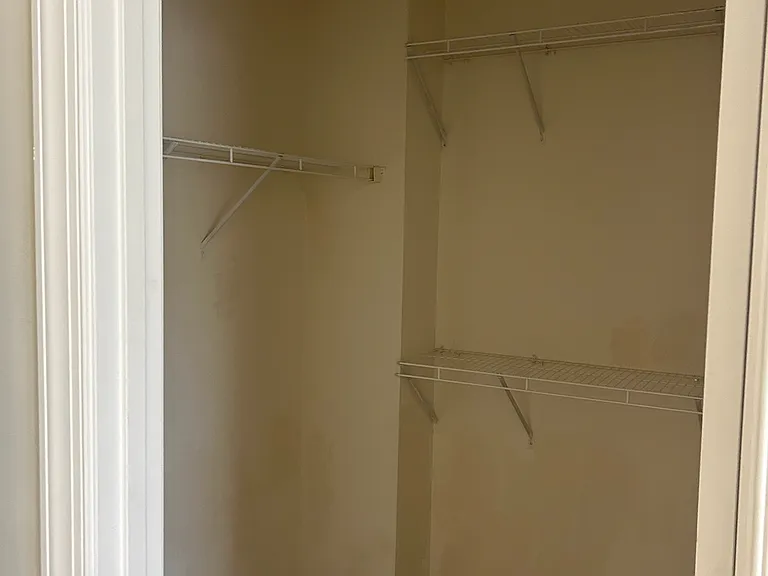 4066 Finsbury Ln — Photo 15