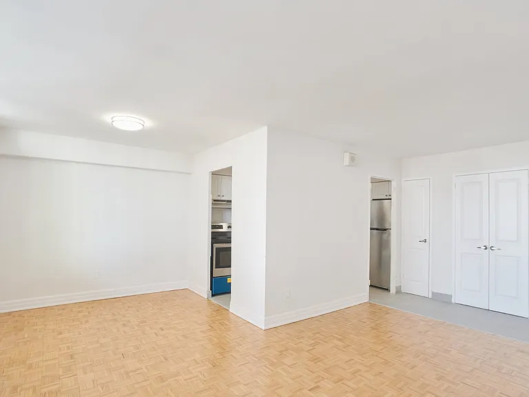 20 Teesdale Pl #1 — Photo 5