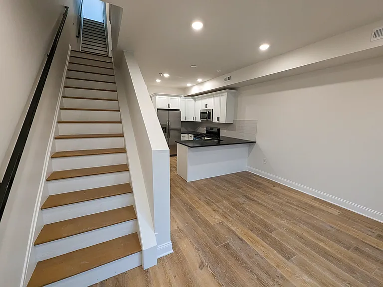 1921 N 4th St #2 — Photo 16