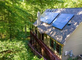 842 Dotsi Dr, Brevard, NC 28712