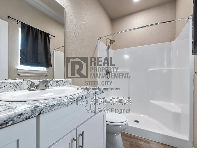 3002 W 22nd St — Photo 13