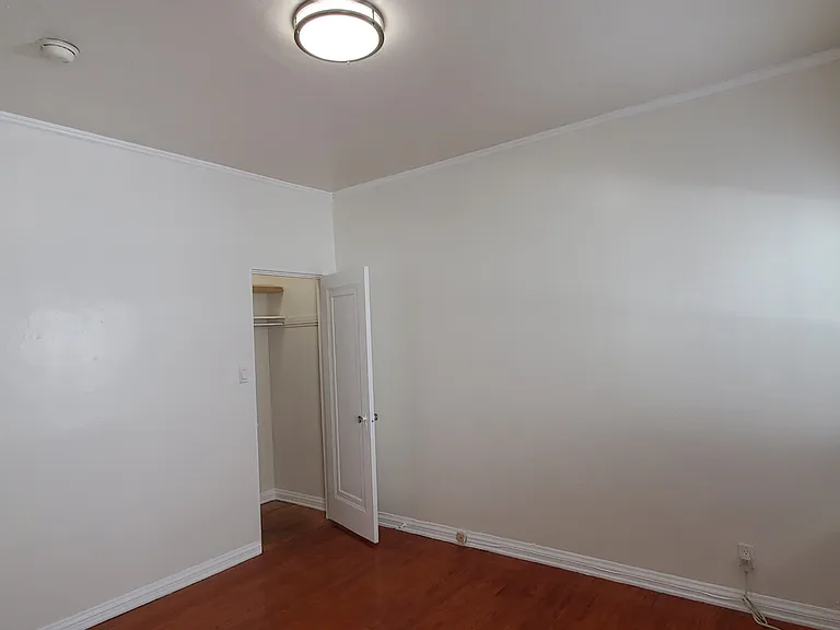934 S Orange Grove Ave #1/2 — Photo 9