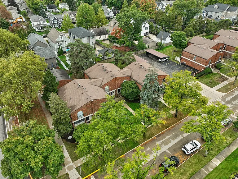 Eton Square Apartments and Townhomes — Photo 51