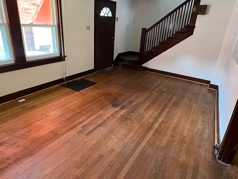 70 Gramont Ave — Photo 9