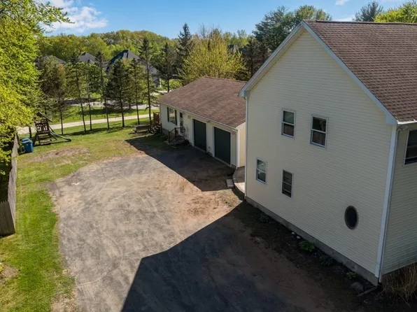 525 Morgan Rd, West Springfield, MA 01089