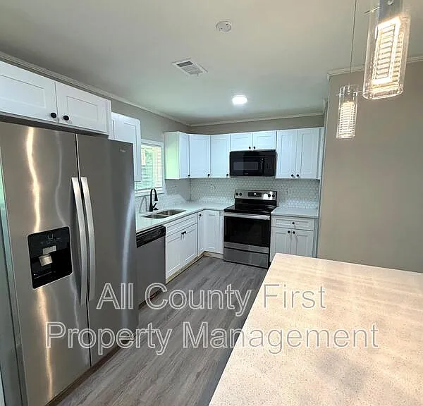 2386 Cresta Dr — Photo 4