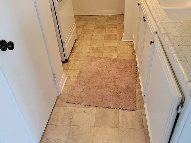 2646 Tiller Ave — Photo 5