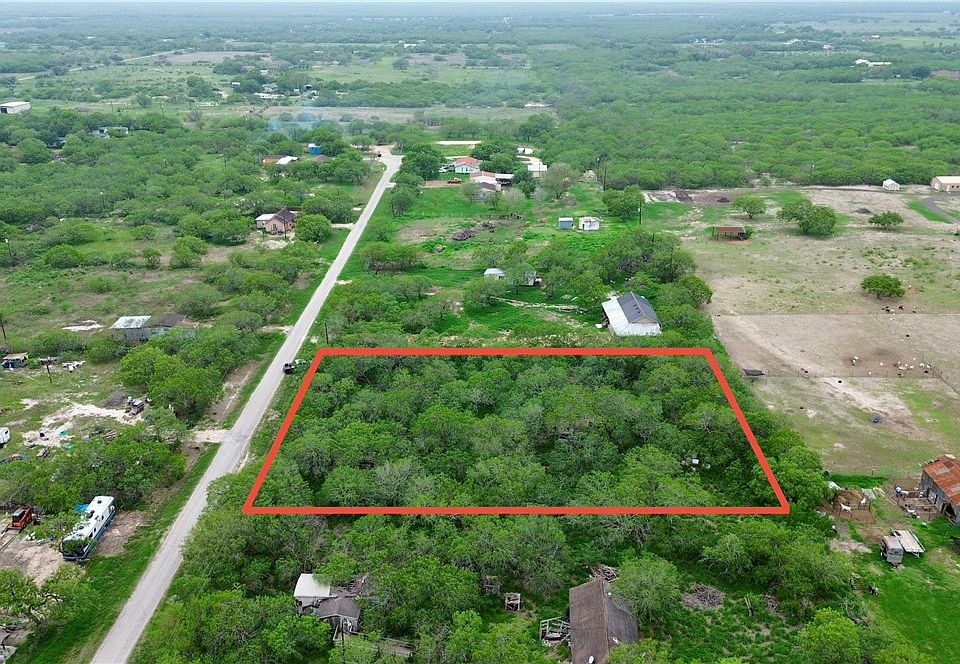 2nd image of E Cres #2206