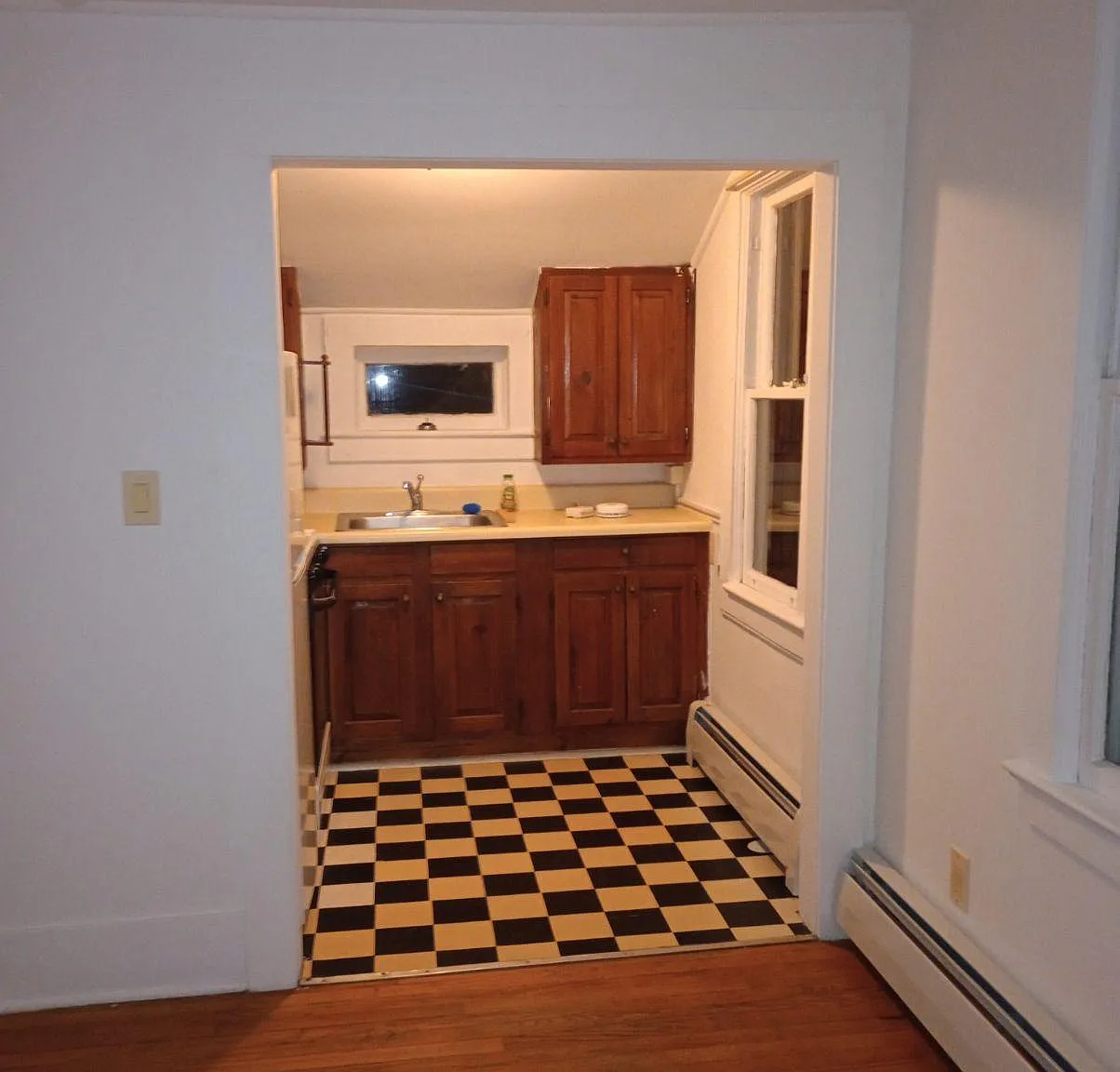 1 bed, 700 sqft, $1,450 — Photo 2
