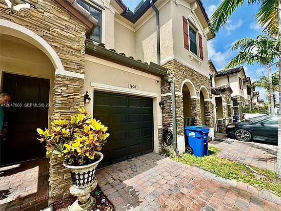 5th image of 11406 SW 252nd Ter