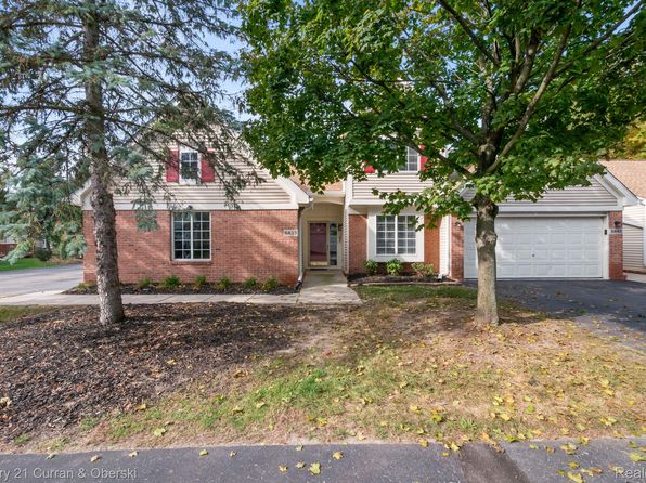 6433 Pembrook Dr