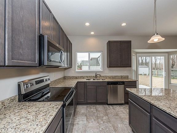 httpphotos.listhub.net CCOMLSOH 217033709 4 lm 20180412T165728