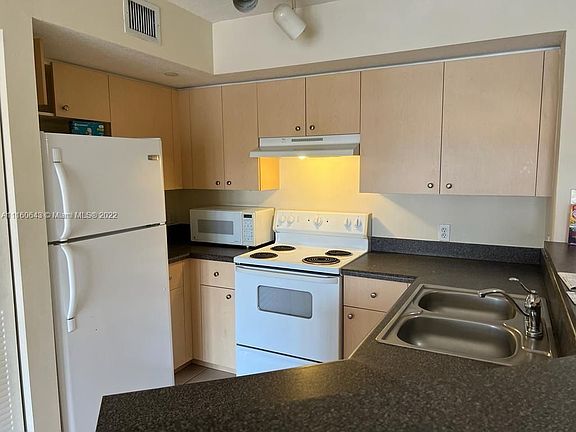 5th image of 4240 San Marino Blvd APT 204